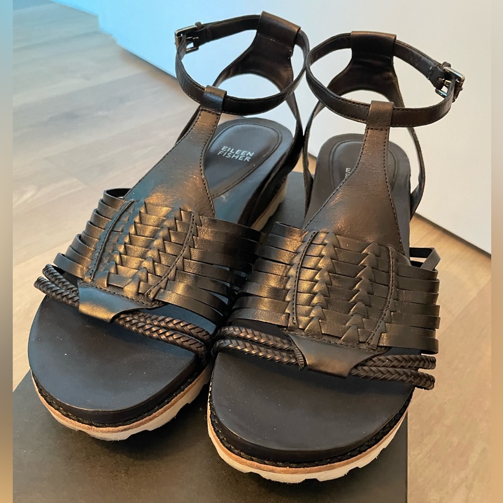 Eileen Fisher Sandal Lug Sole, Size 11
